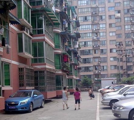 八里小区小区图片