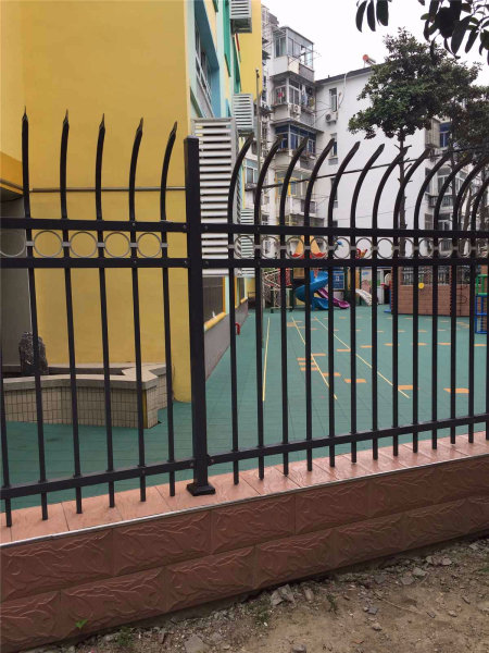 南京森林里外景图