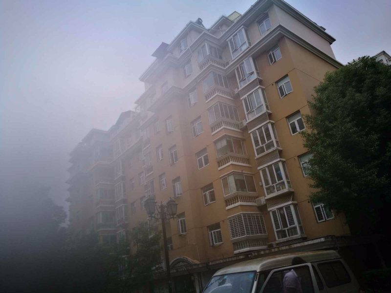南京百家湖西花园巴黎城外景图