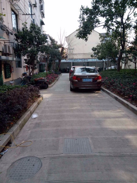 上海嘉善路232弄小区二手房房源图片