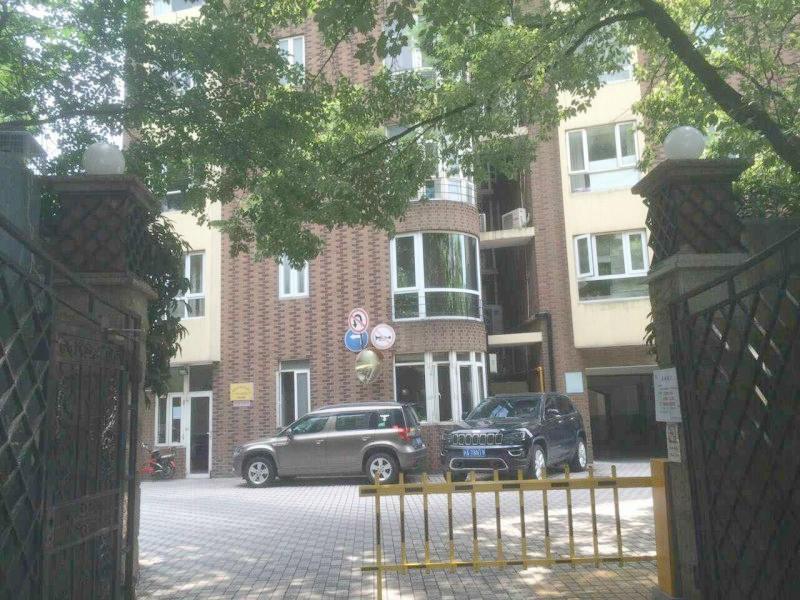 上海艺术公寓二手房房源图片