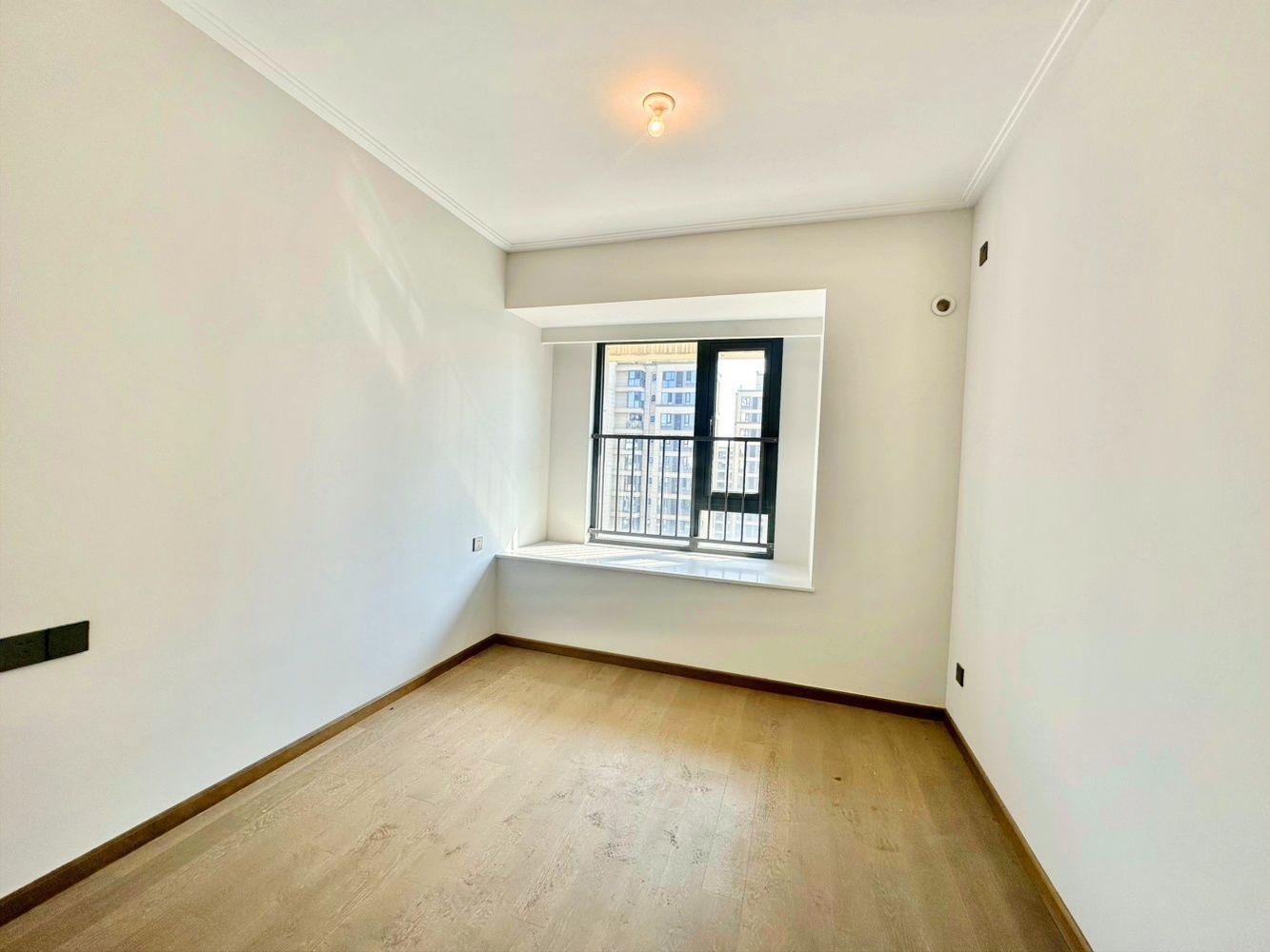 成都卓越珑樾府二手房房源图片