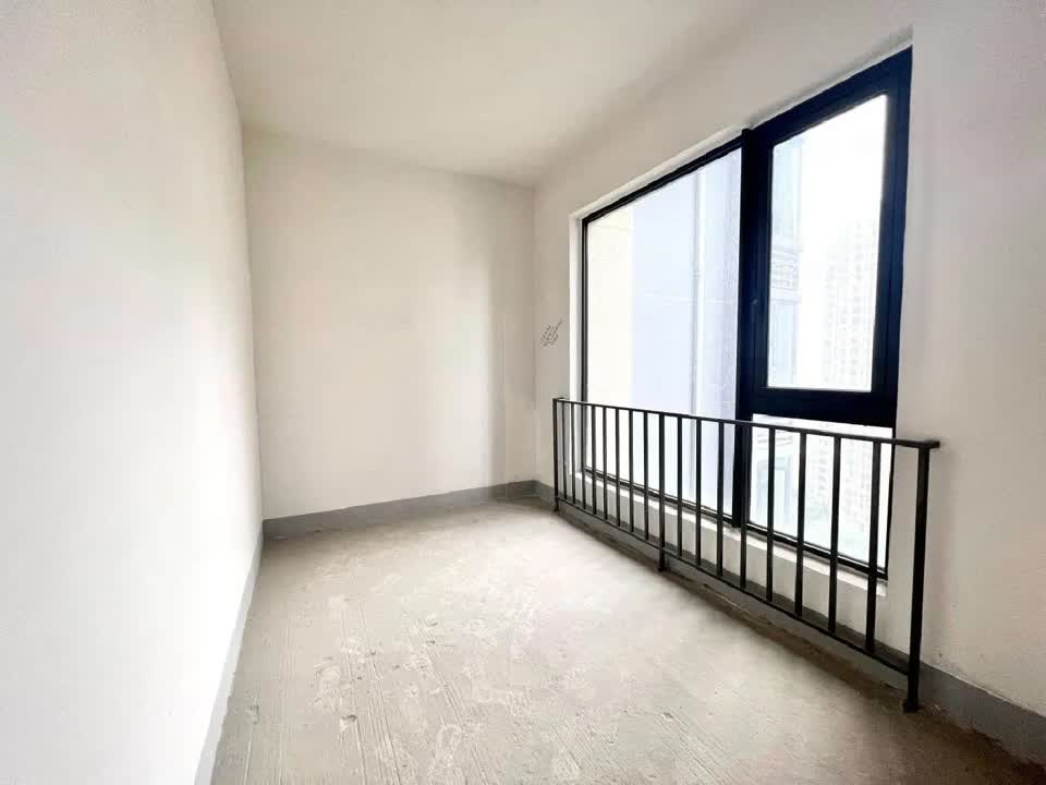成都建发鹭洲国际二手房房源图片