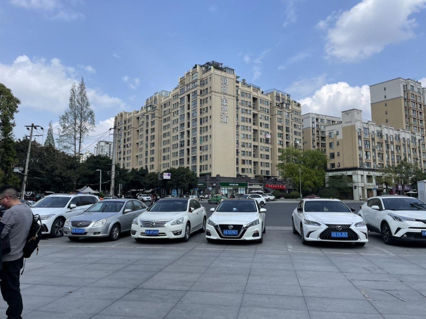 成都交子大道商铺二手房房源图片