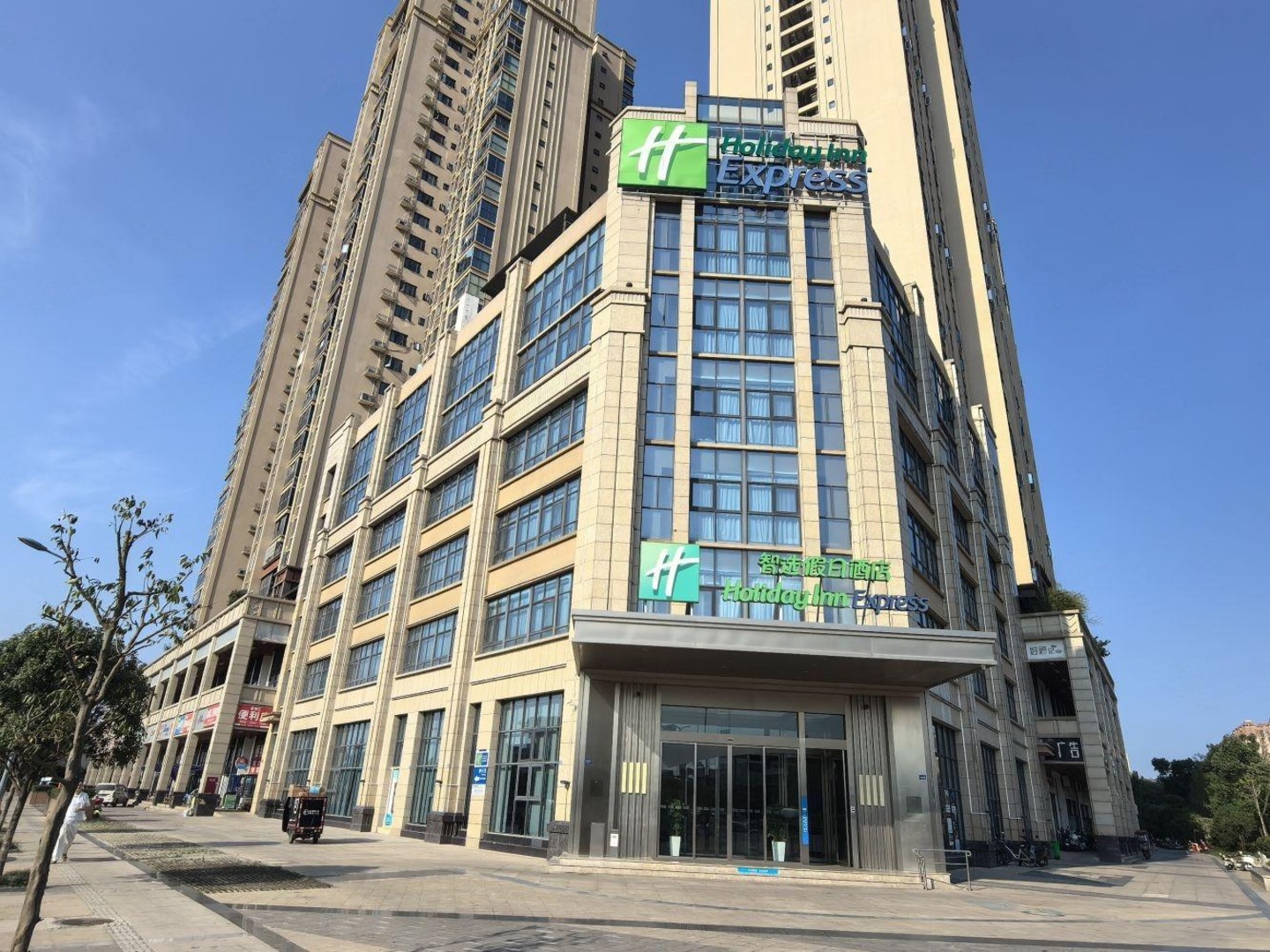 成都慧生时代广场成洛大道商铺二手房房源图片