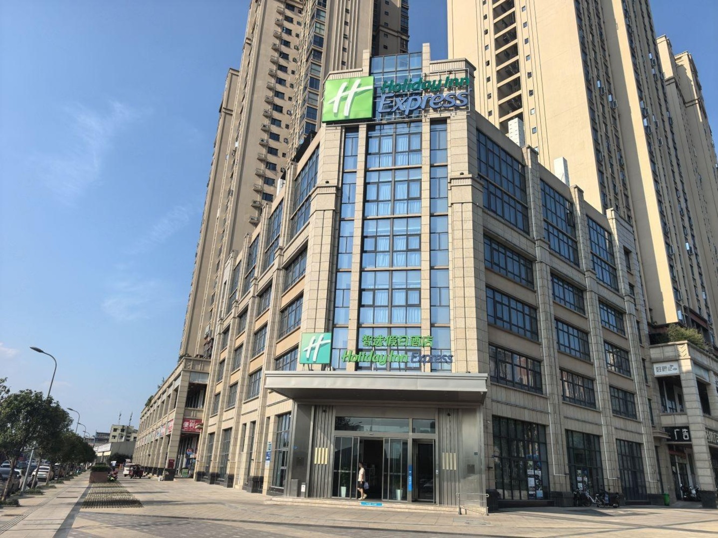 成都慧生时代广场成洛大道商铺二手房房源图片