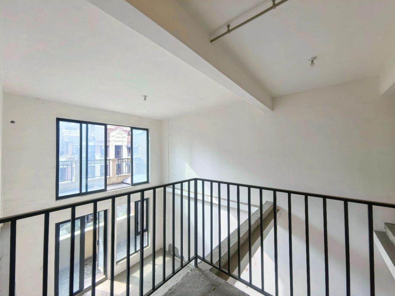 成都建发翡翠鹭洲(别墅)二手房房源图片