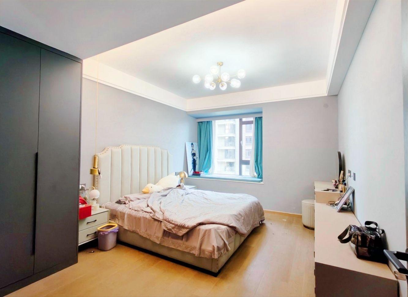 成都卓越珑樾府二手房房源图片