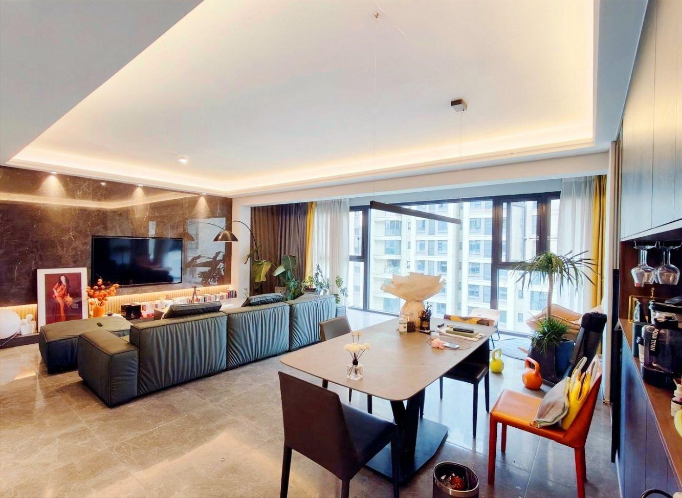 成都卓越珑樾府二手房房源图片