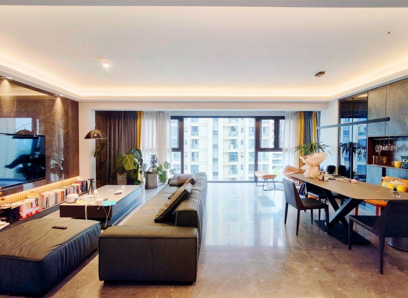 成都卓越珑樾府二手房房源图片