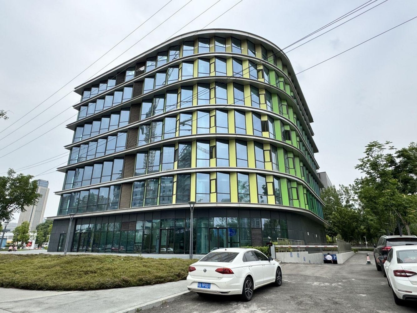 成都西城新中心光华北三路商铺二手房房源图片