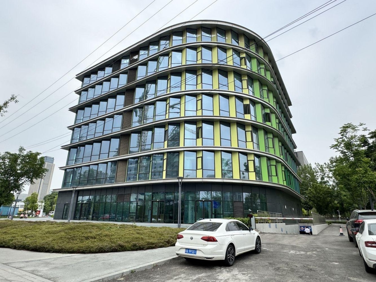 成都西城新中心光华北三路商铺二手房房源图片