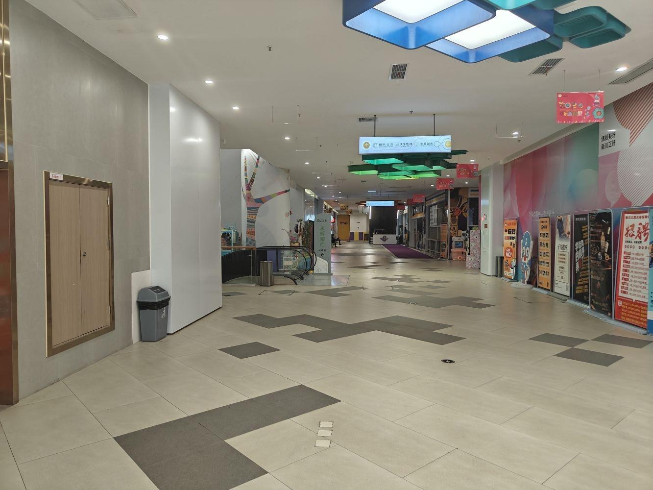 成都西城新中心光华北三路商铺二手房房源图片