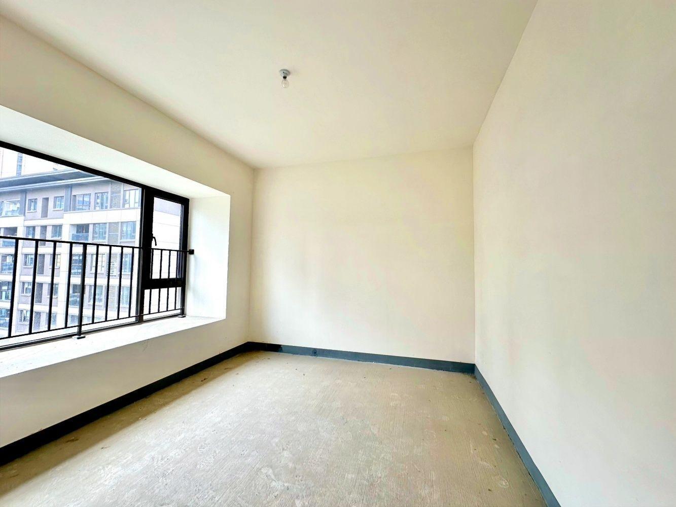 成都中洲锦城湖岸二手房房源图片