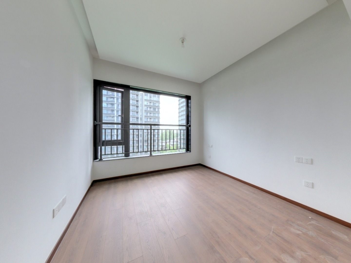 成都绿城凤栖鹭鸣二手房房源图片