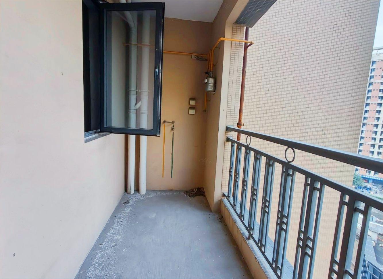 成都建发鹭洲国际二手房房源图片