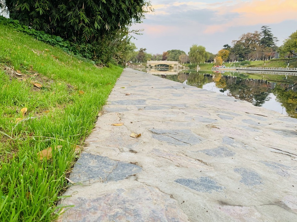 南京湖滨世纪花园二手房房源图片