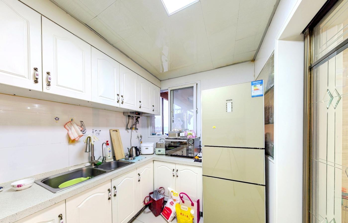 南京21世纪国际公寓东区二手房房源图片