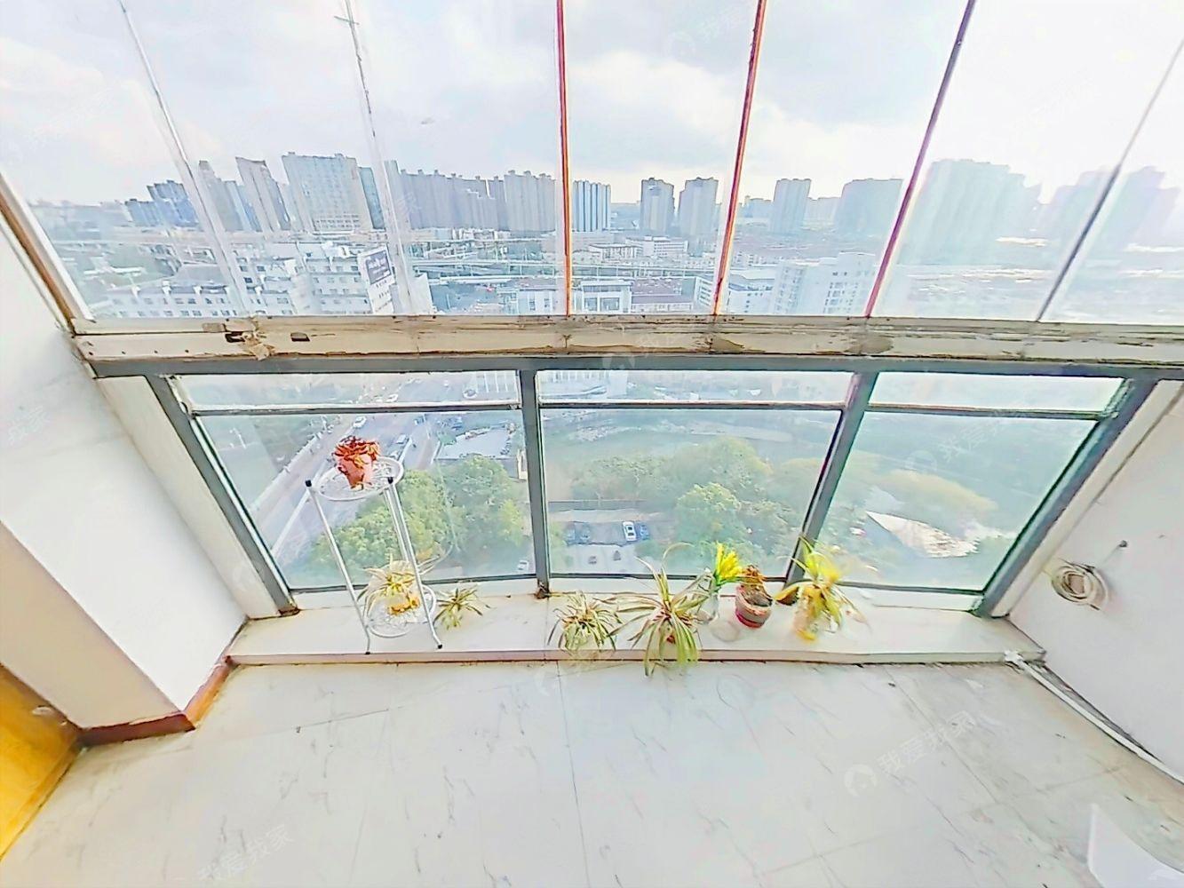 南京鸿仁名居二手房房源图片