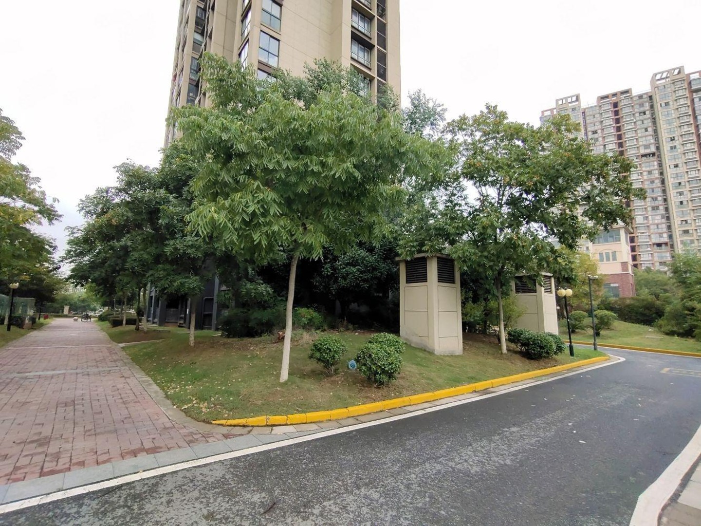 南京万裕龙庭水岸二手房房源图片