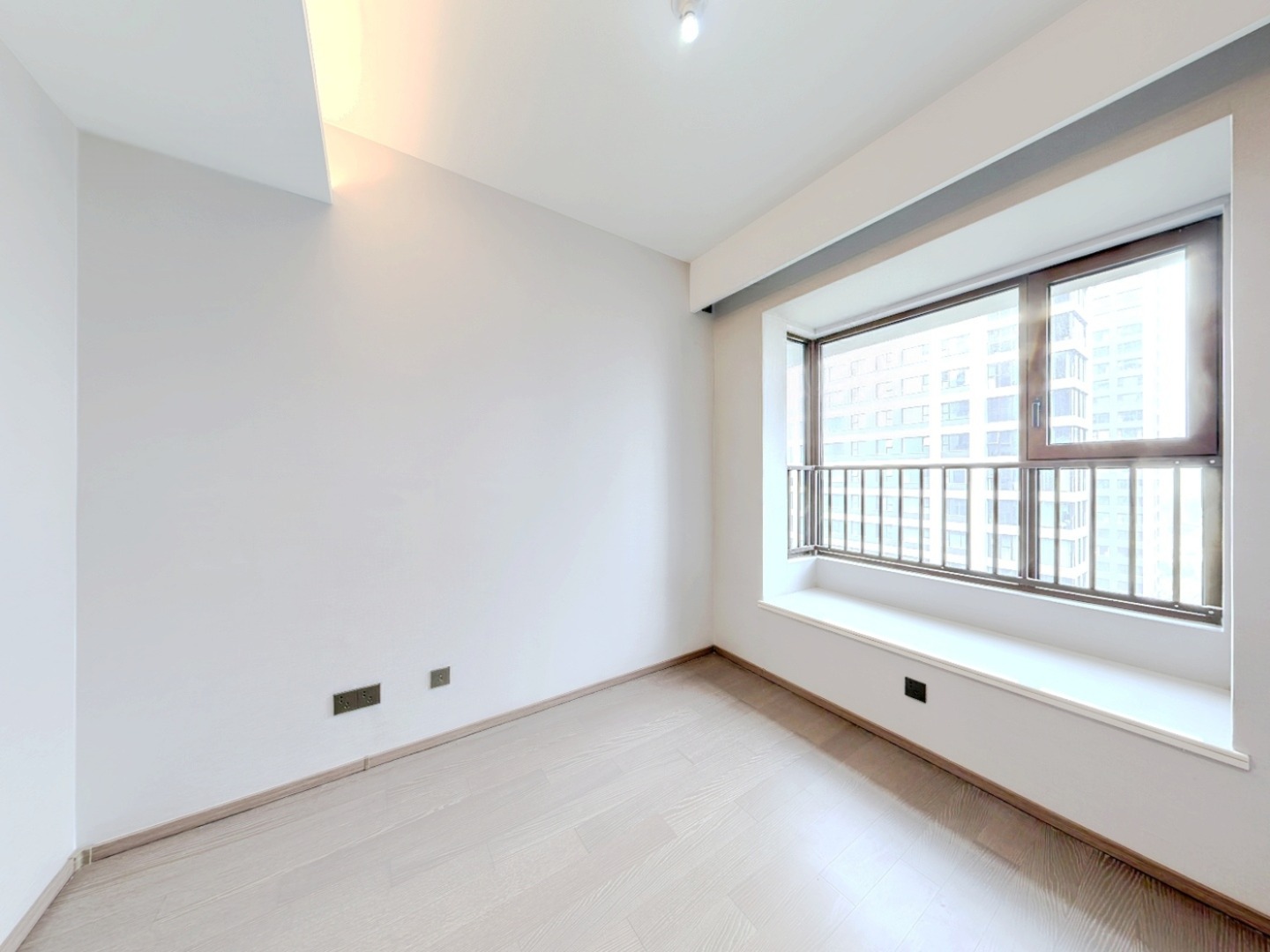 南京万科翡翠滨江二手房房源图片