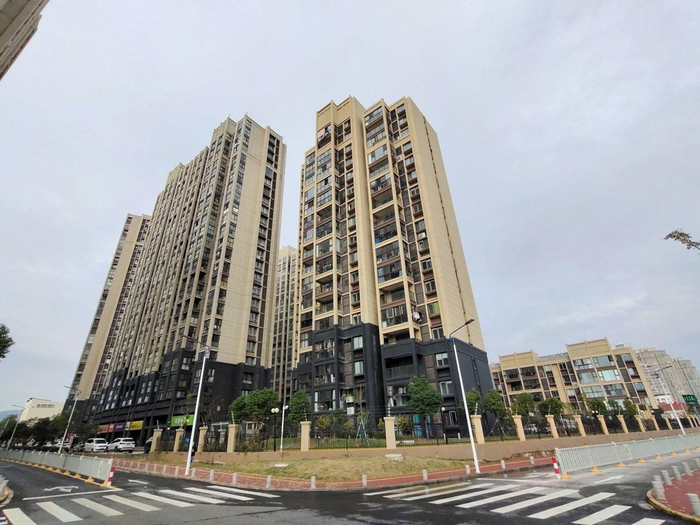 南京万裕龙庭水岸二手房房源图片
