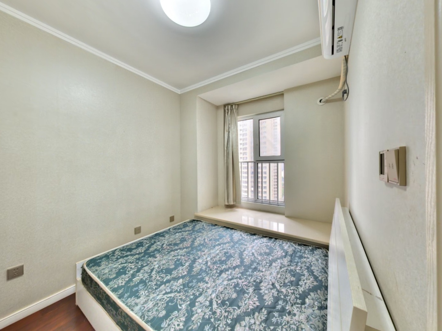 南京万科翡翠公园二手房房源图片