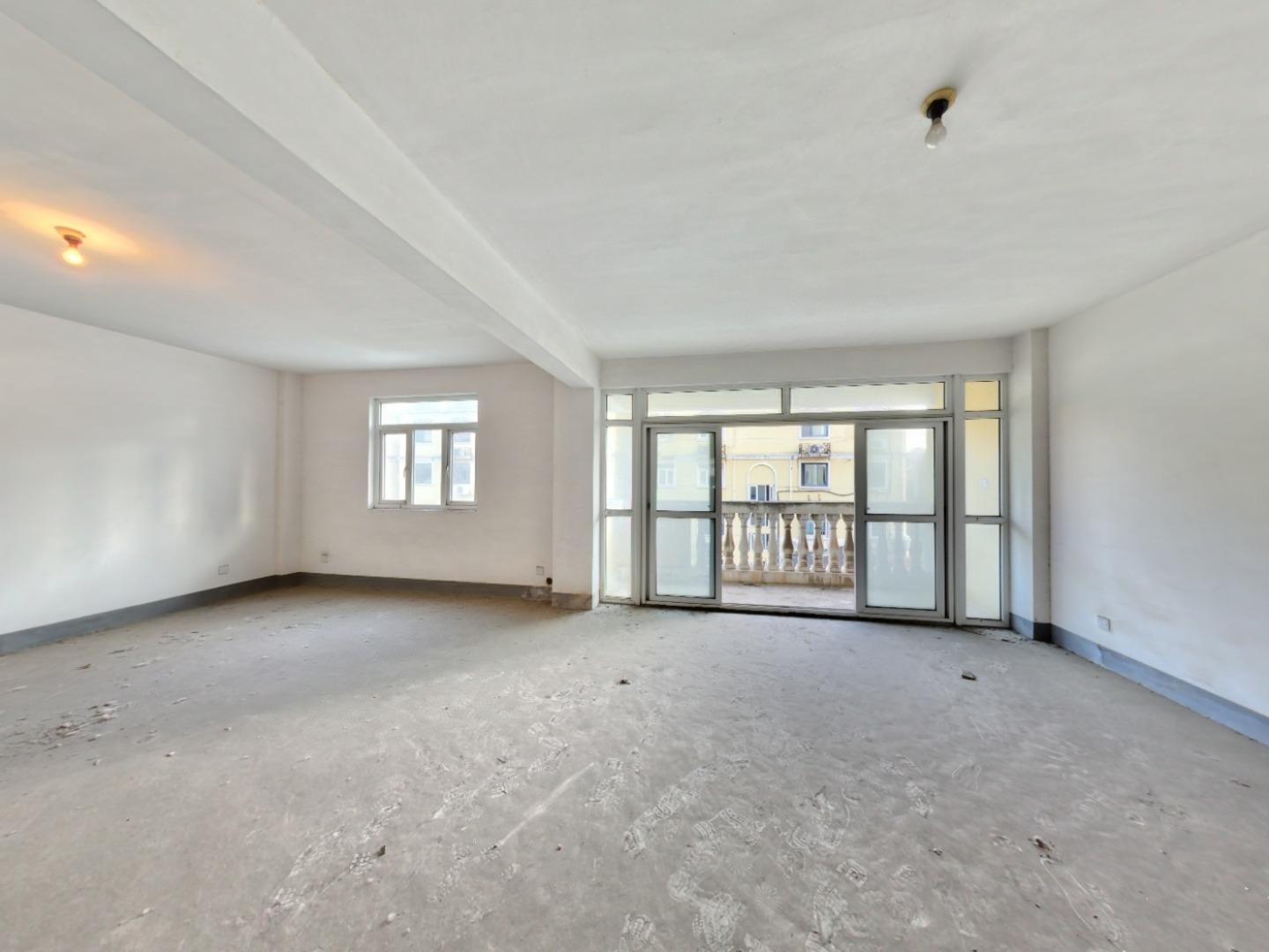 南京百家湖花园维也纳城二手房房源图片