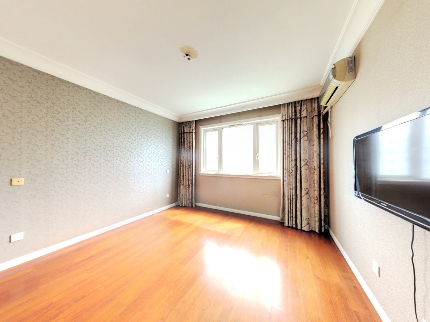 南京万科金域蓝湾二手房房源图片