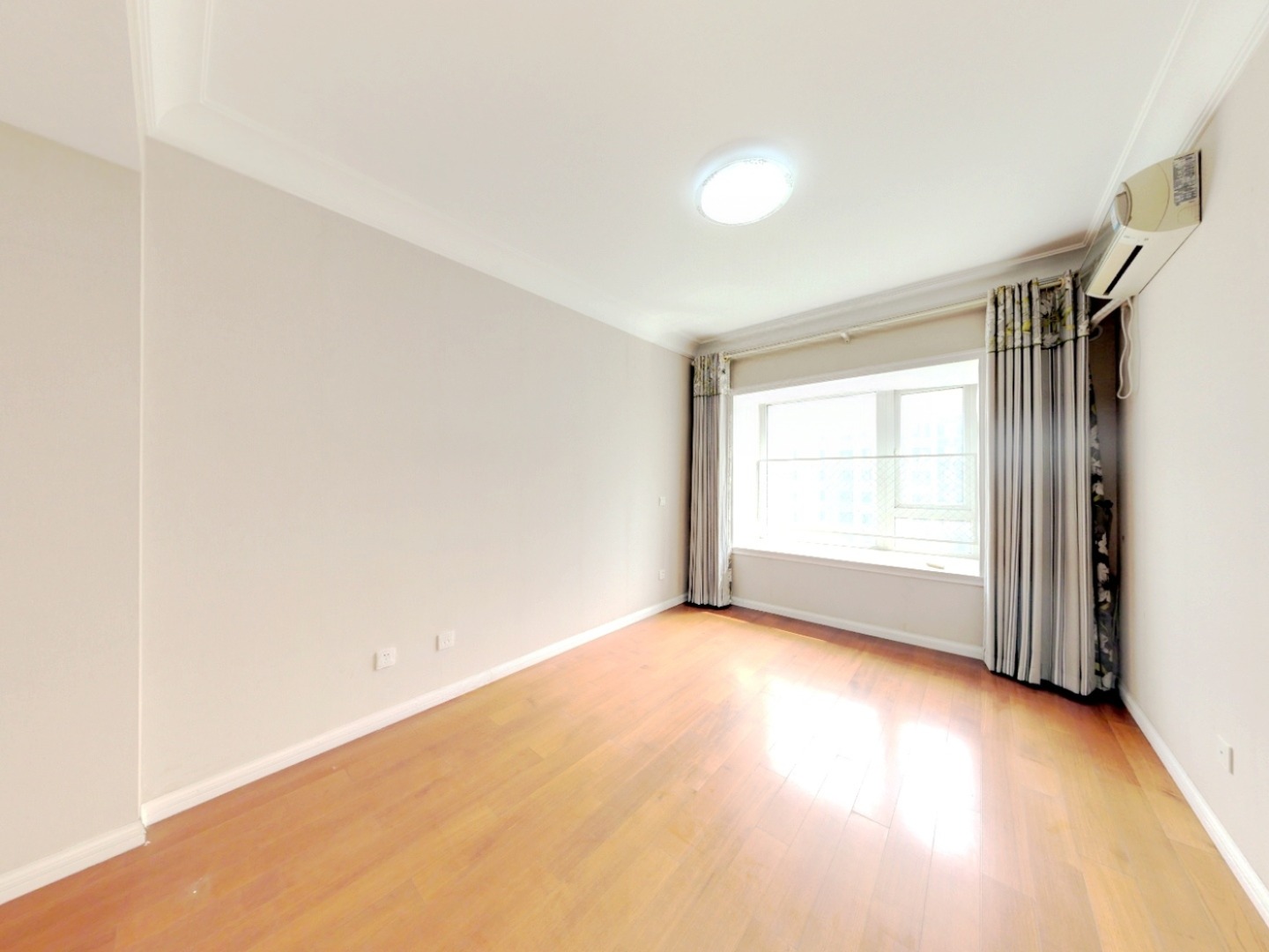 南京万科金域蓝湾二手房房源图片