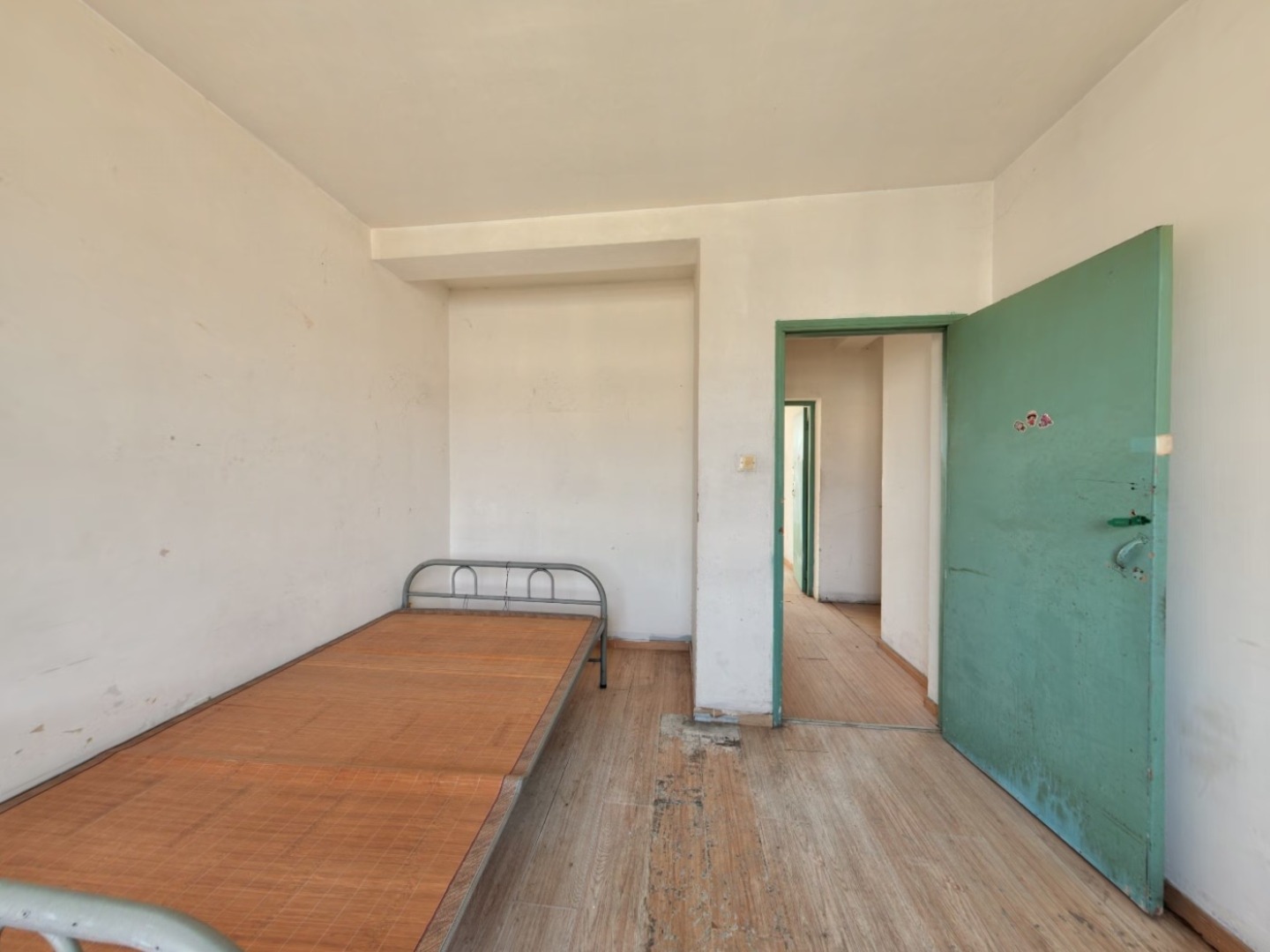 南京天景山公寓春秀苑二手房房源图片