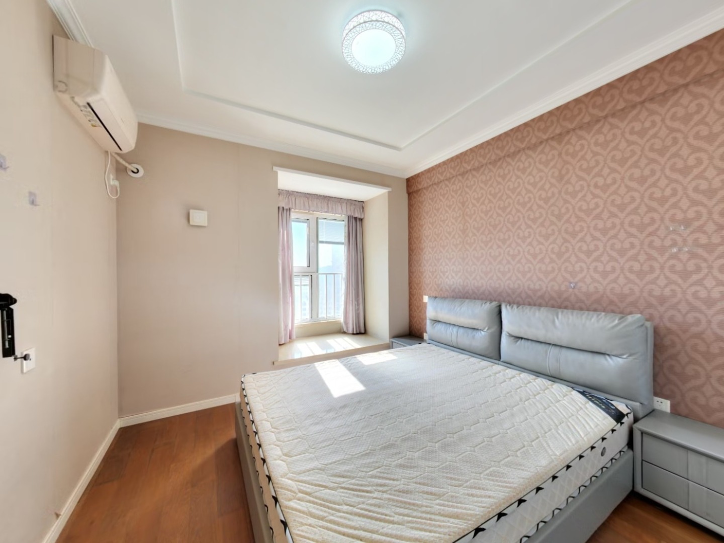 南京万科金域蓝湾二手房房源图片