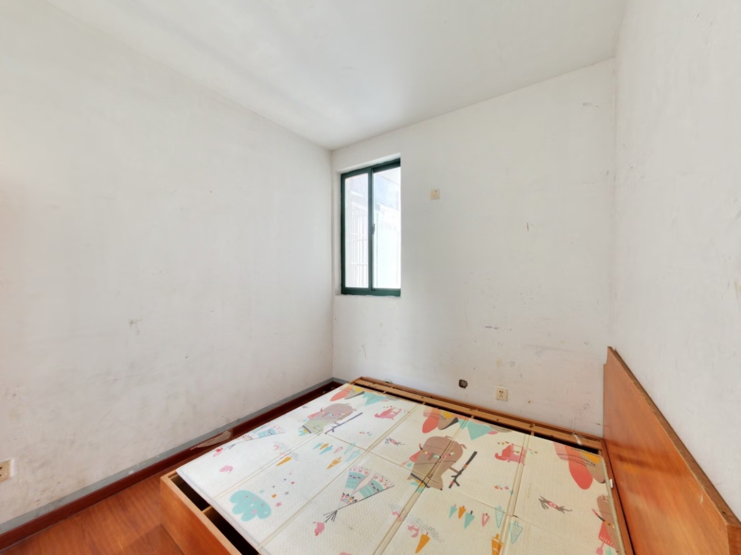 南京天景山公寓春秀苑二手房房源图片