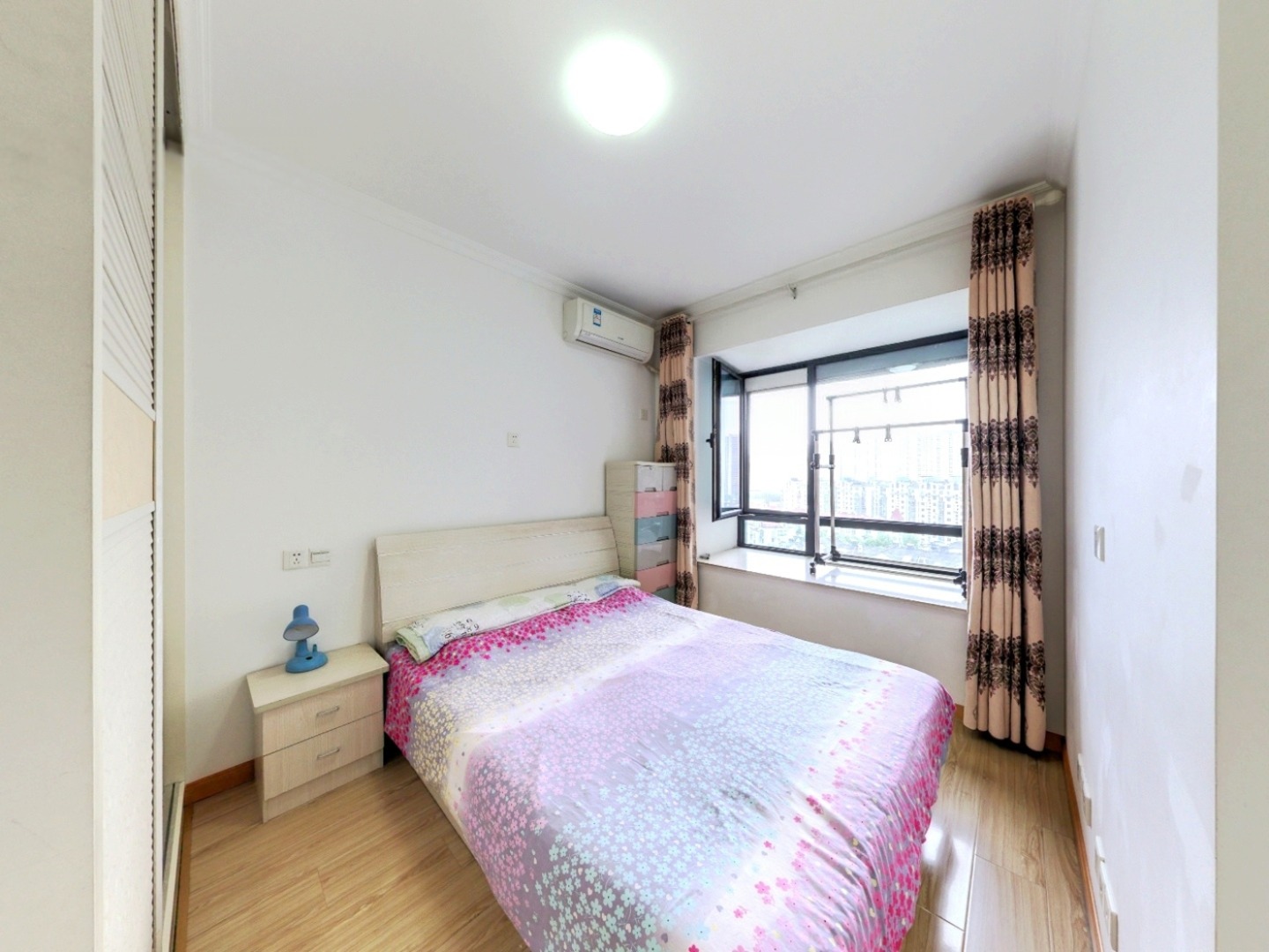 南京21世纪国际公寓西区二手房房源图片