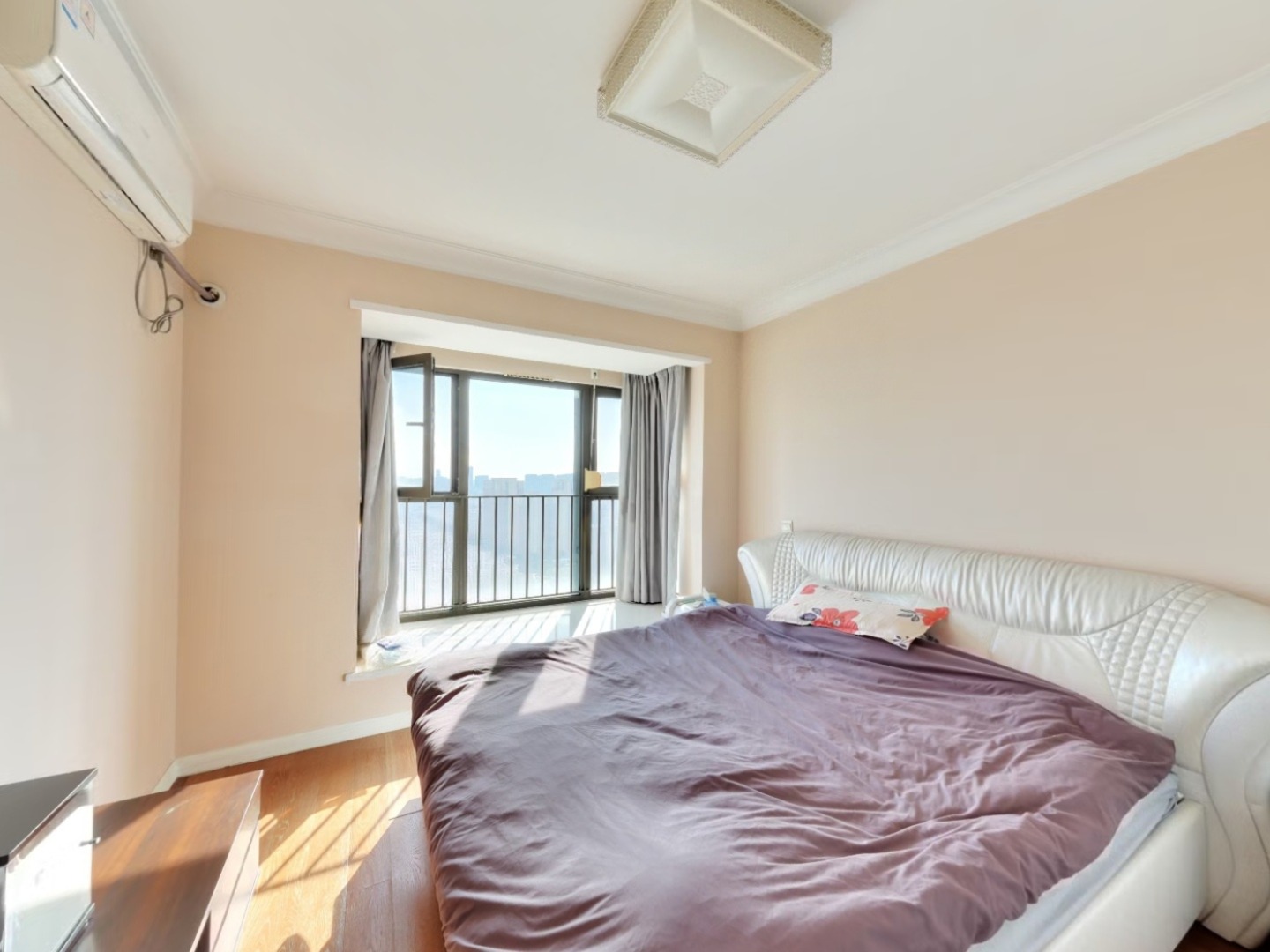 南京万科金域蓝湾二手房房源图片