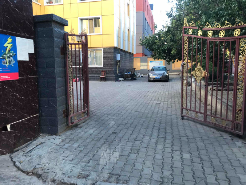 通道街小区图片