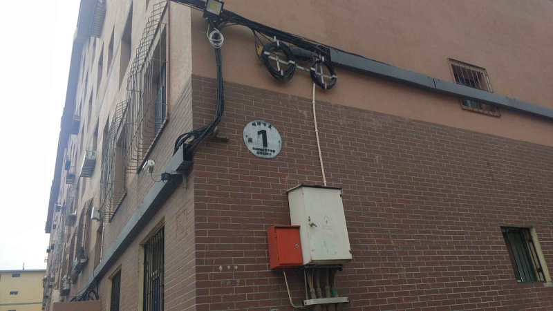 钢铁路小区图片