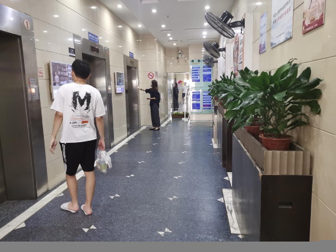 上海上海物资贸易中心大厦二手房房源图片