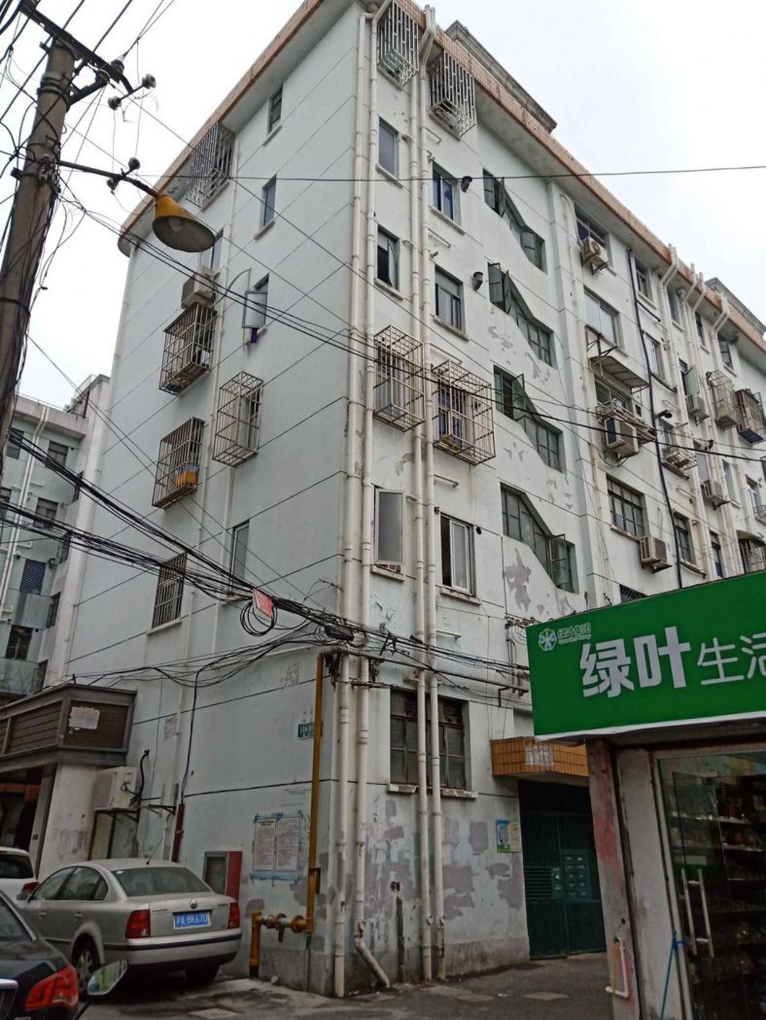 上海西泥路108弄小区二手房房源图片