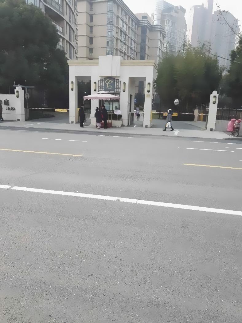 上海古北嘉年华庭(北区)二手房房源图片