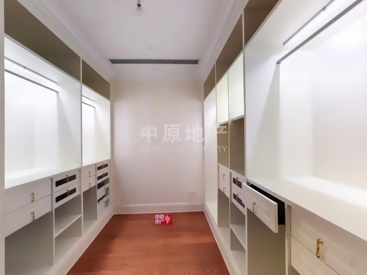 上海九龙仓滨江壹十八二手房房源图片