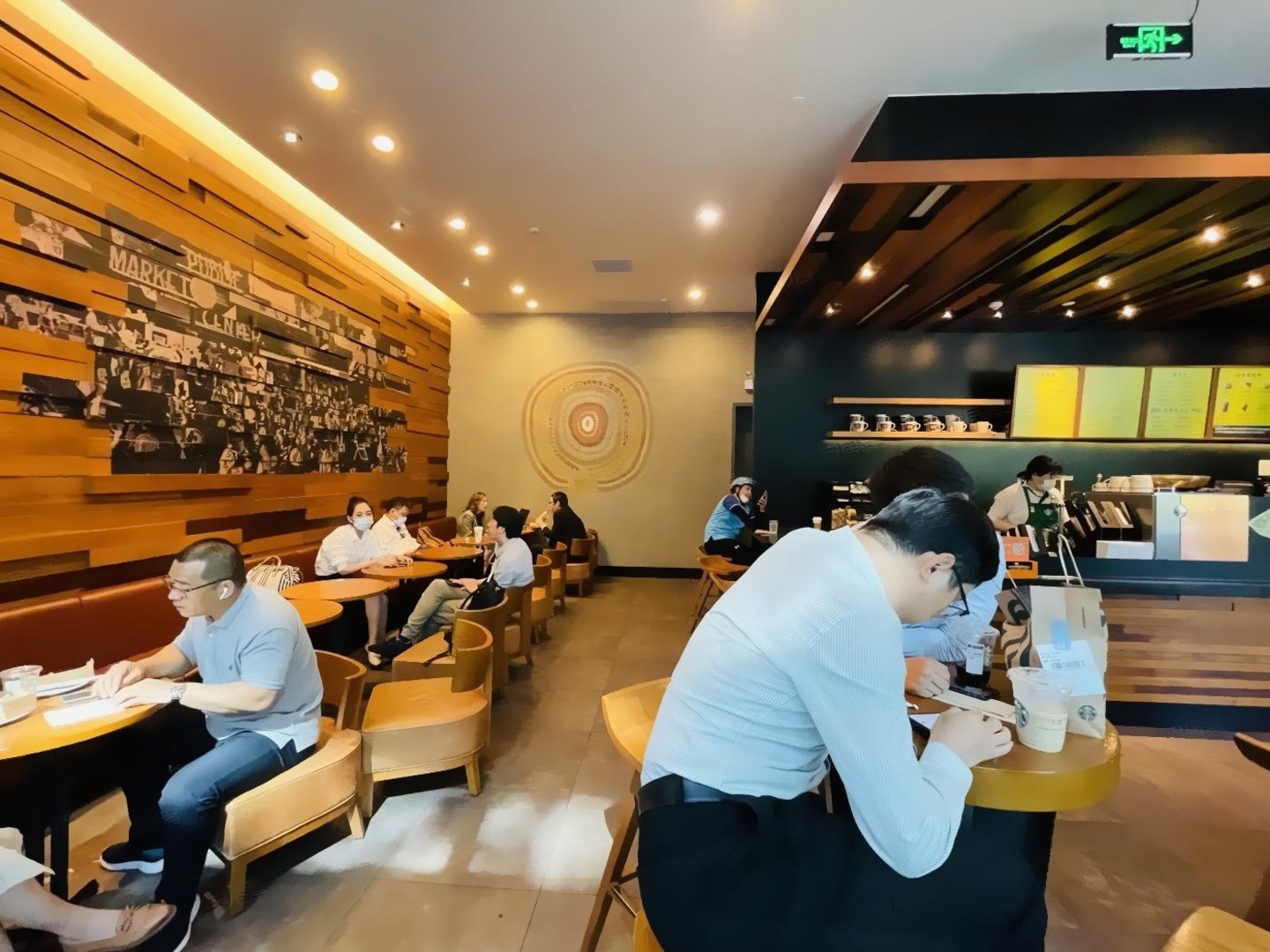 上海吴江路步行街二手房房源图片