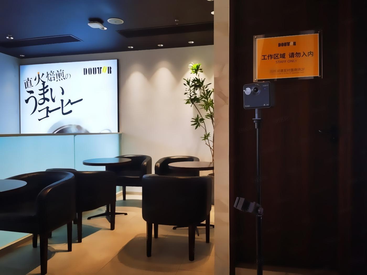 上海陆家嘴中心绿地二手房房源图片