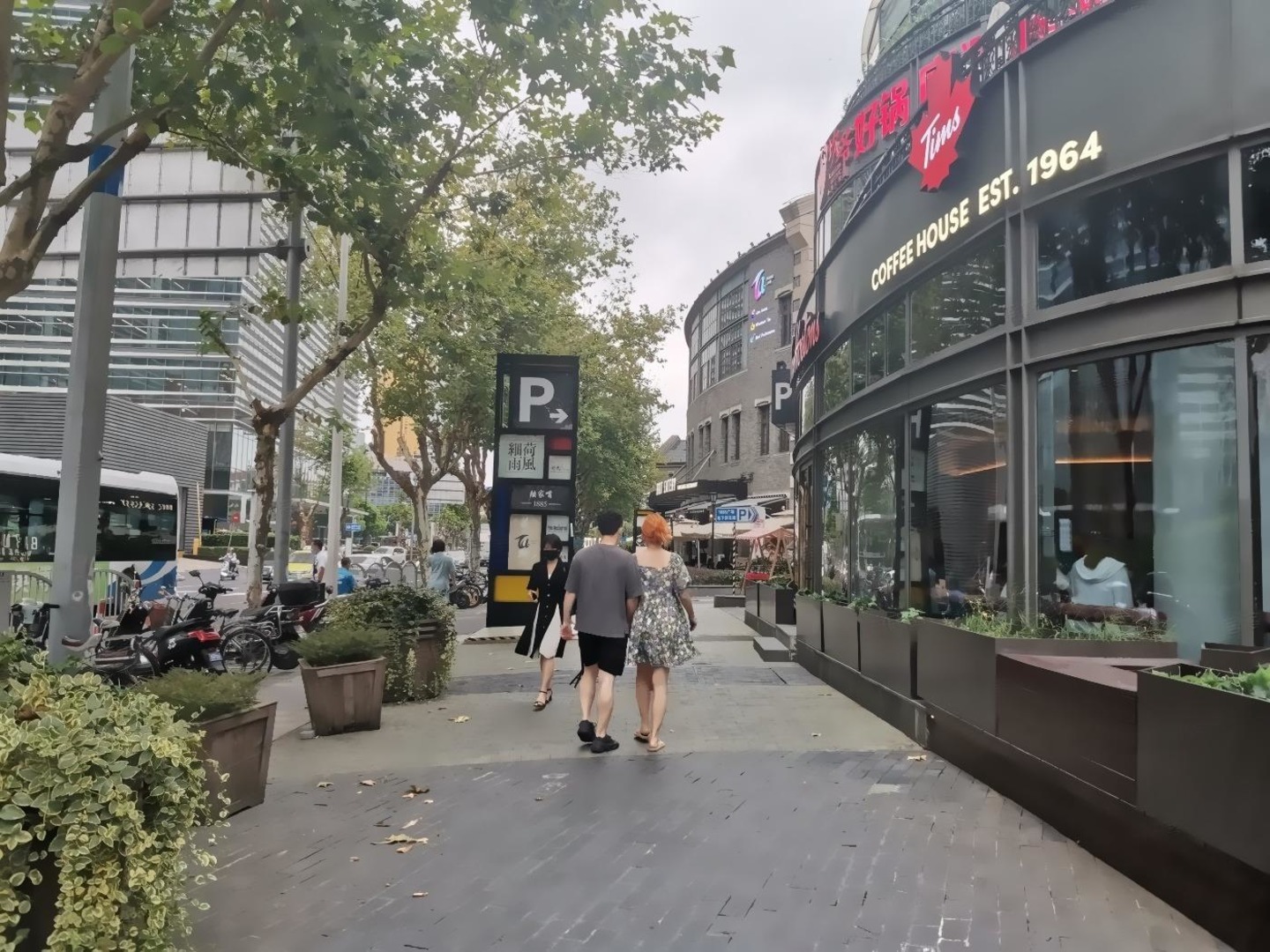 上海南泉北路商铺二手房房源图片