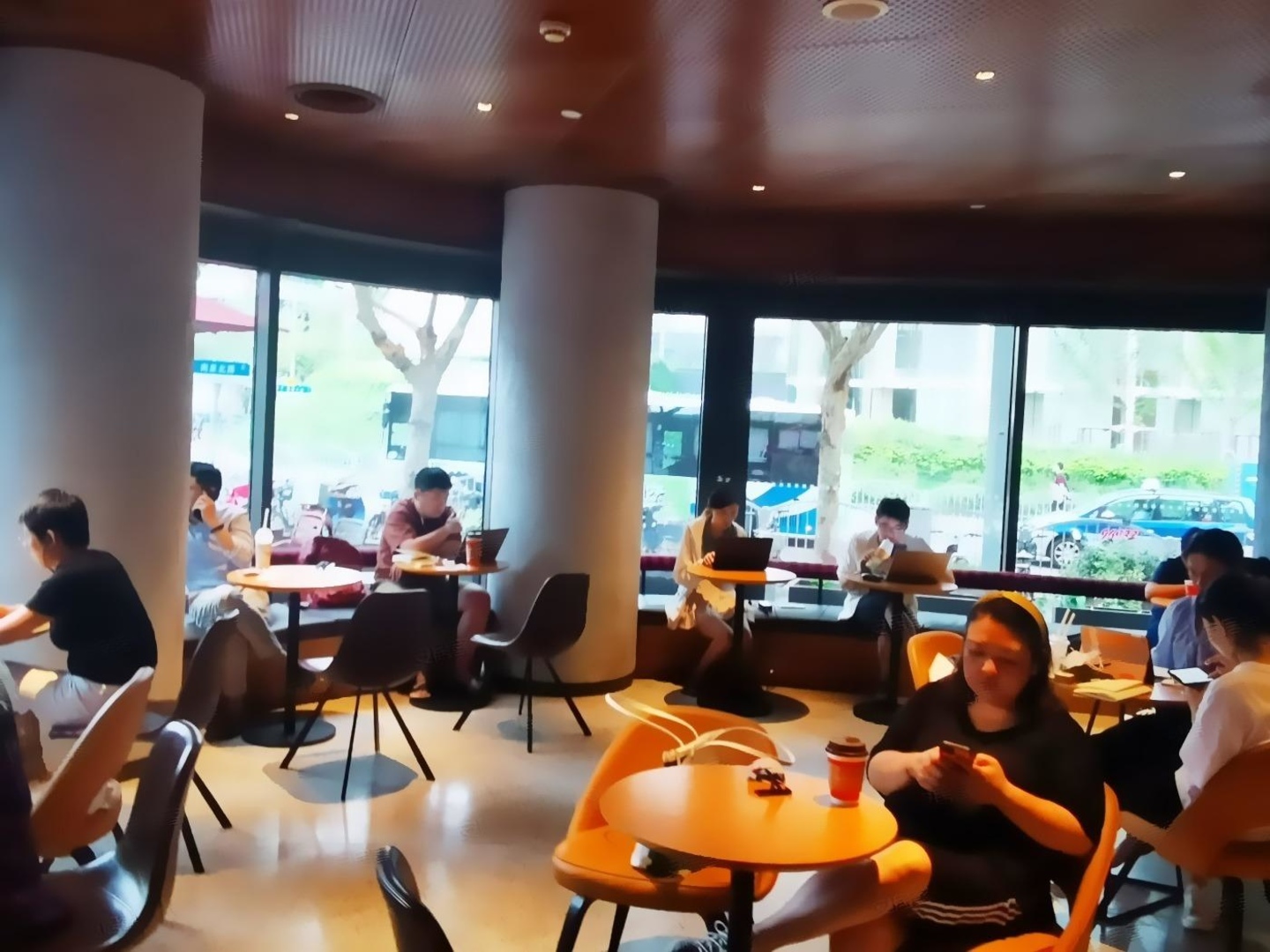 上海南泉北路商铺二手房房源图片