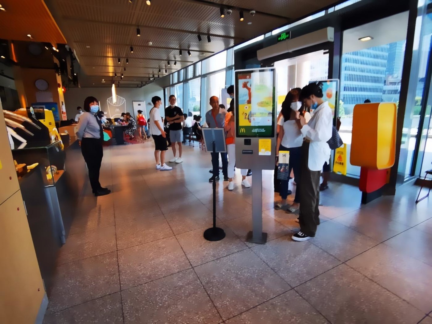 上海陆家嘴西路商铺二手房房源图片