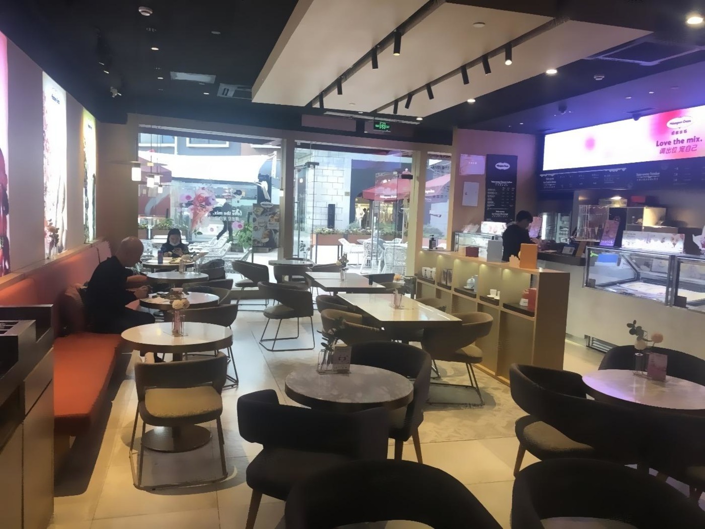 上海证大大拇指广场二手房房源图片