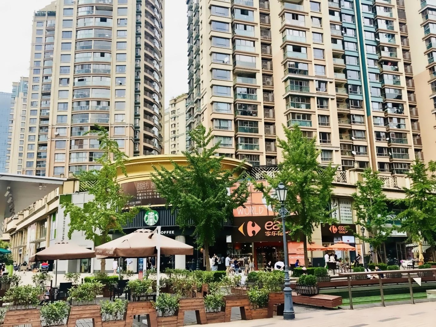 上海黄金城道二手房房源图片