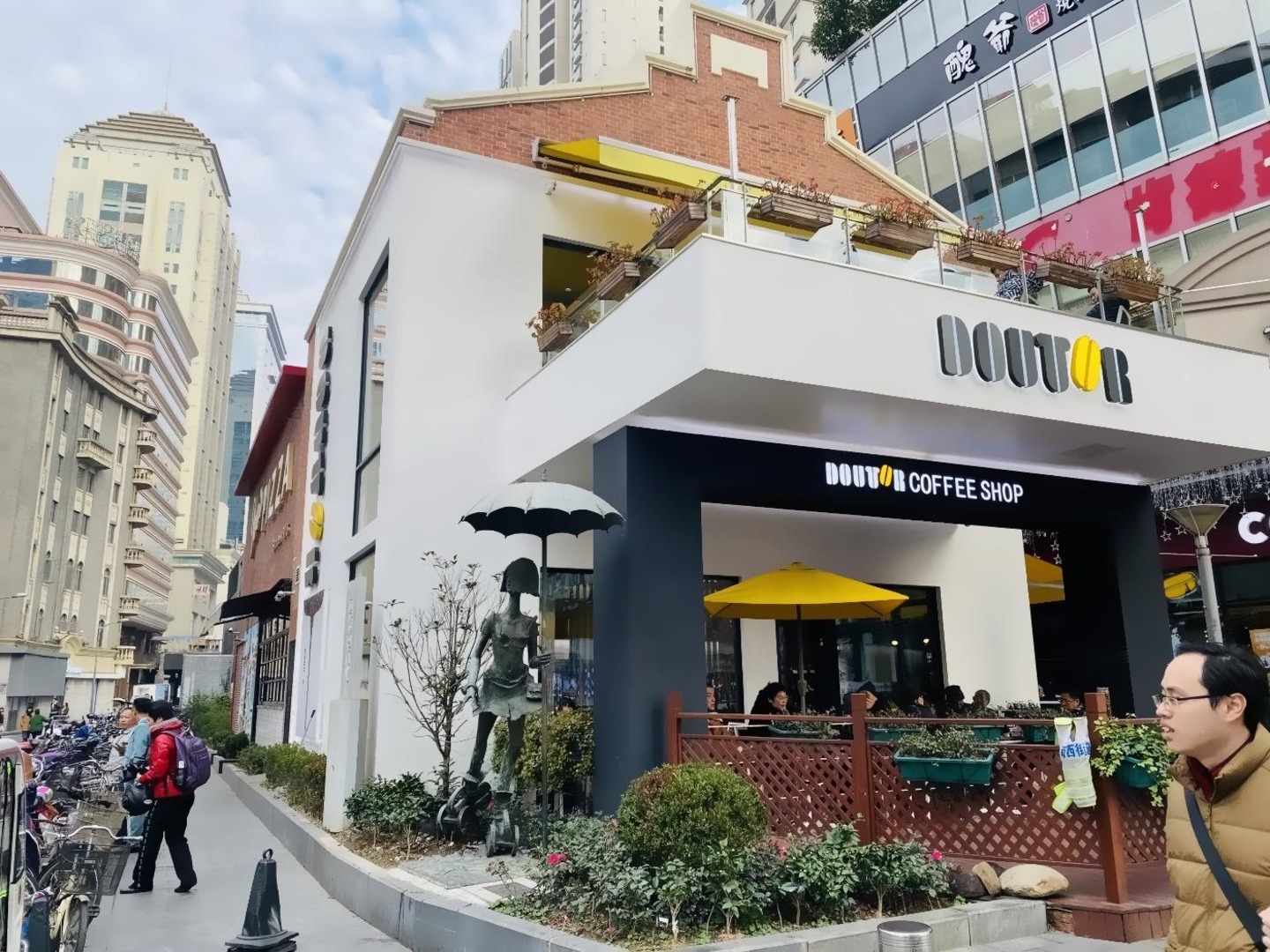 上海陆家嘴中心绿地二手房房源图片