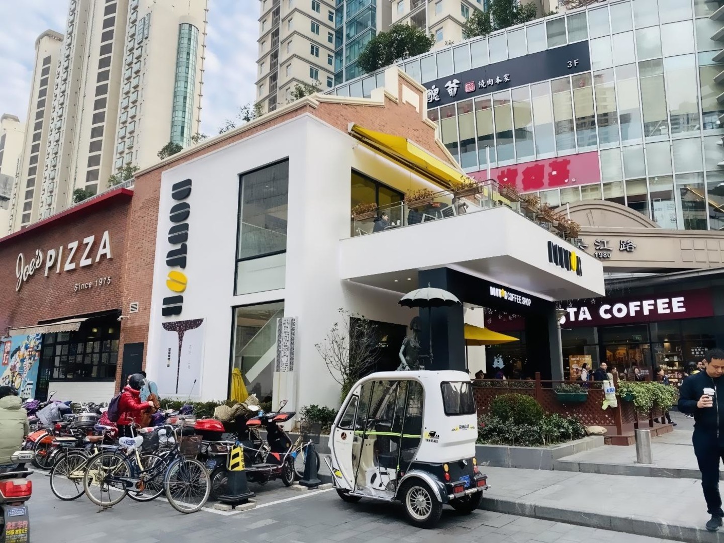 上海陆家嘴中心绿地二手房房源图片